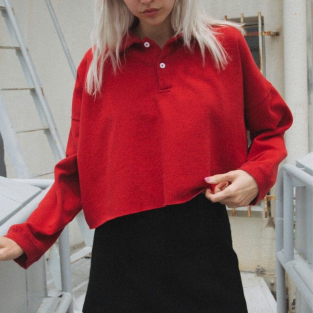 Red Collared Crop Top from Brandy Melville❤️